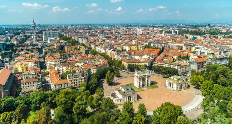 Milan pour les personnes seules, Naples pour les investisseurs, Bologne pour l'environnement : tendances du marché immobilier en 2025-2026.
