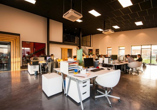 Le secteur de l'immobilier de bureau à Milan et à Rome