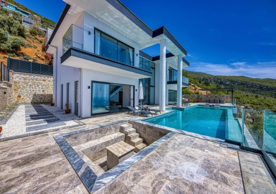 Le secteur de l'immobilier de prestige reprendra ses opérations en 2026.