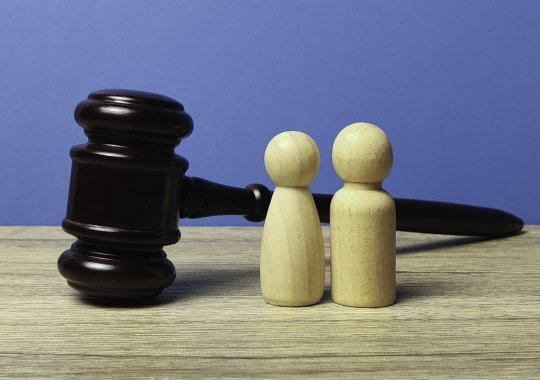 Vente d'un appartement en union libre : droits des partenaires non enregistrés, dangers et contentieux