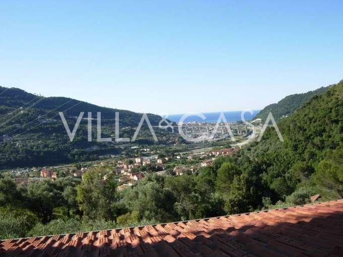 Villa avec vue sur la mer et jardin de fruits à Camporosso