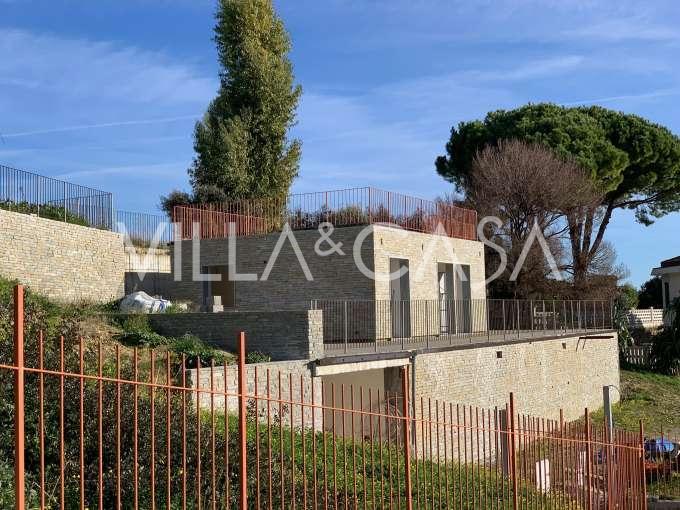 Nouvelle maison avec vue sur la mer à Bordighera