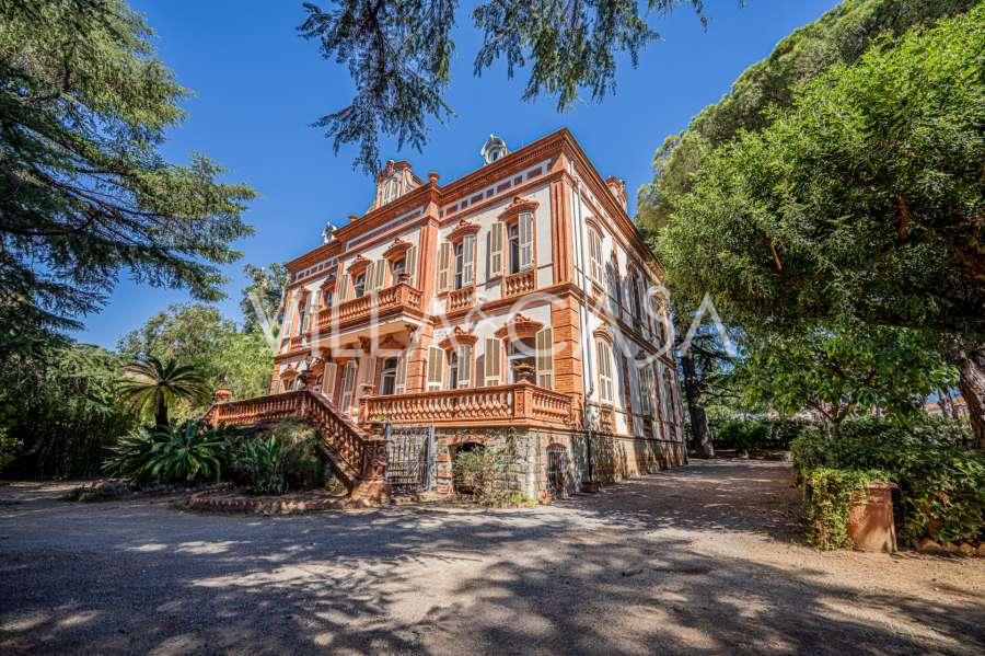 La villa Rossat avec son style élégant.