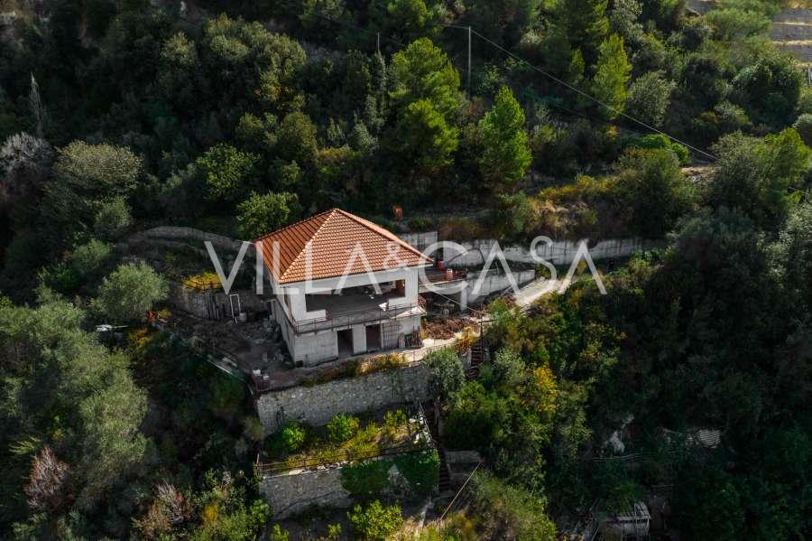 Construction d'une villa de 300 mètres carrés à Ventimiglia.