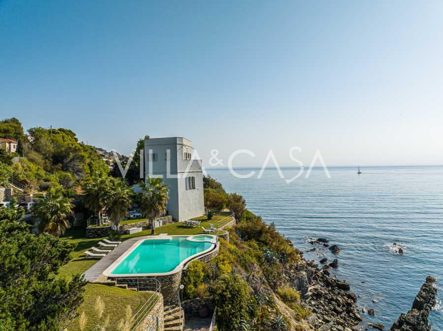 Villa avec plage privée en Ligurie