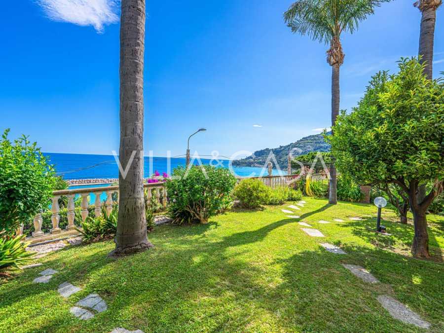 Appartement avec vue sur la mer à Ospedaletti