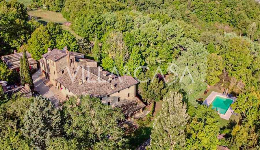 À vendre : élégant agritourisme à Pérouse.