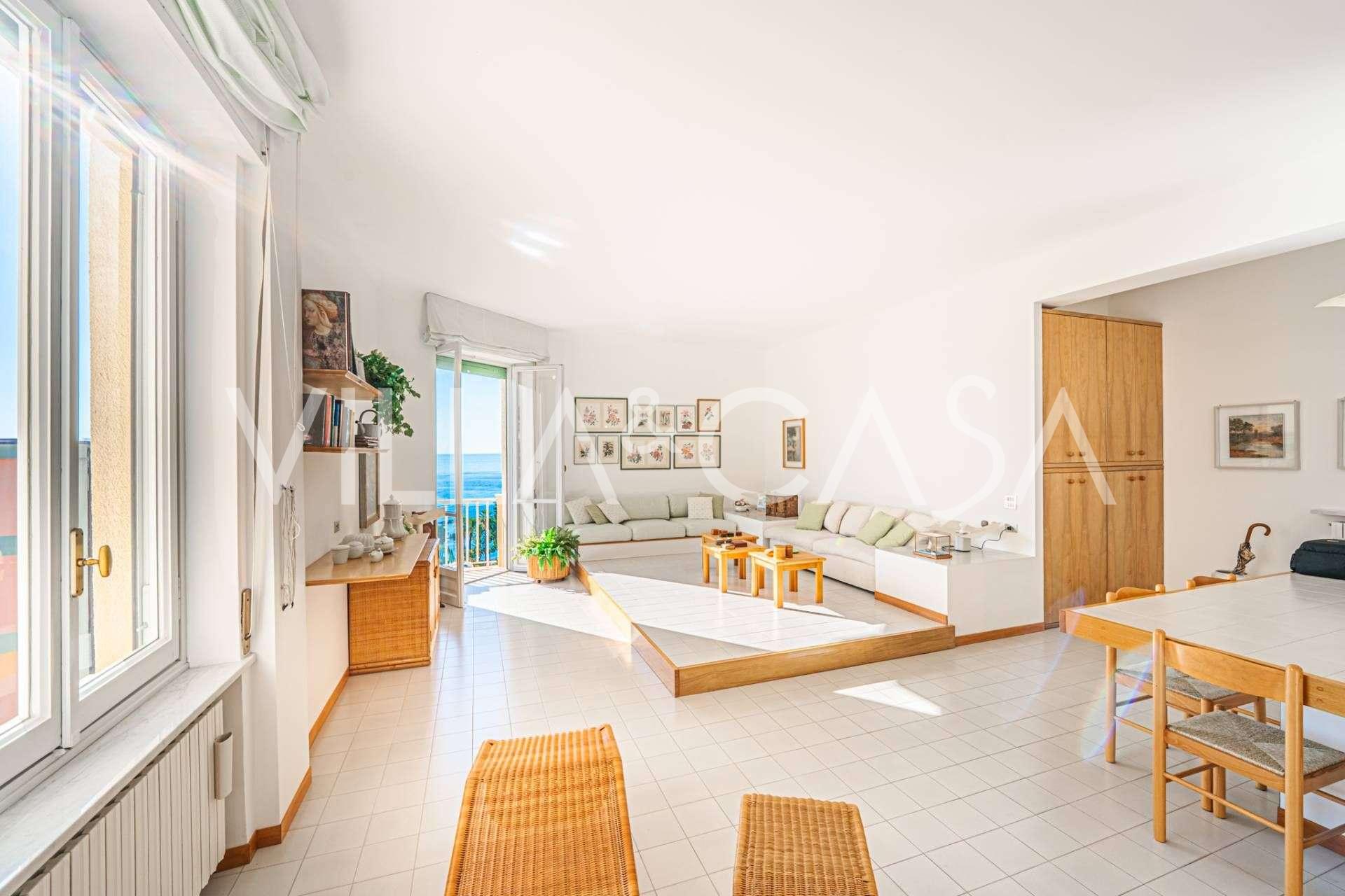 Appartement en bord de mer à Sanremo, option luxueuse à vendre