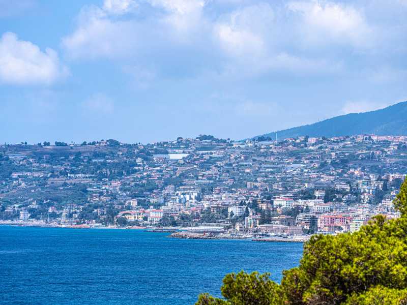 Appartement avec trois pièces à Sanremo.