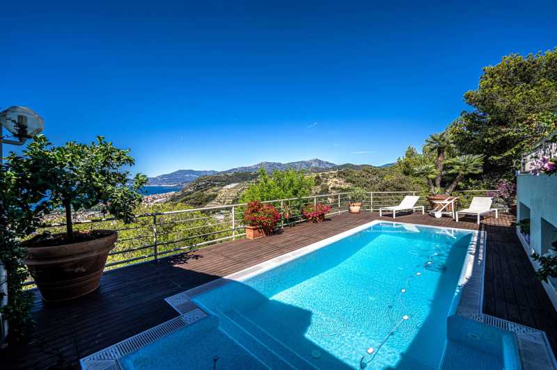 Villa avec vue panoramique sur Monaco à Bordighera