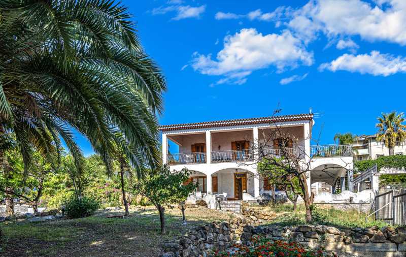 Une maison à vendre à San Remo.