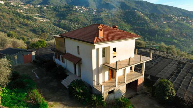 Maison à vendre à Valbonne