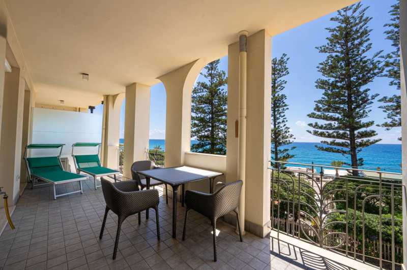 Appartement avec vue sur la mer à Bordighera.