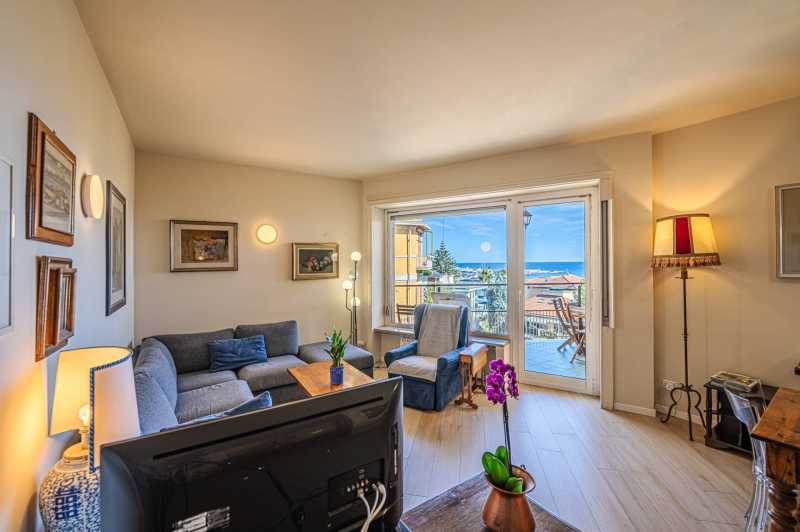 Appartement en bord de mer à louer, Sanremo.