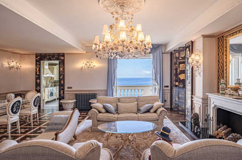 Penthouse de luxe à Ospedaletti à vendre
