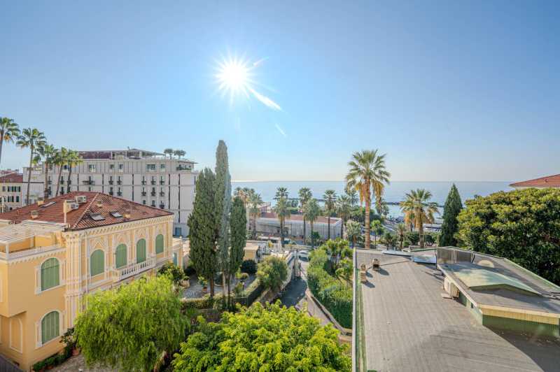 Appartement de luxe avec vue sur la mer à Sanremo