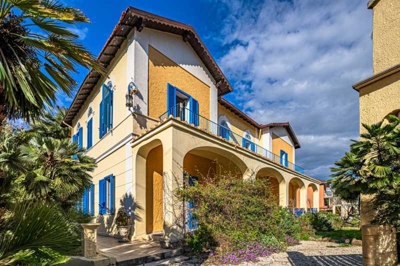 Villa en vente en bord de mer à Santa Marinella