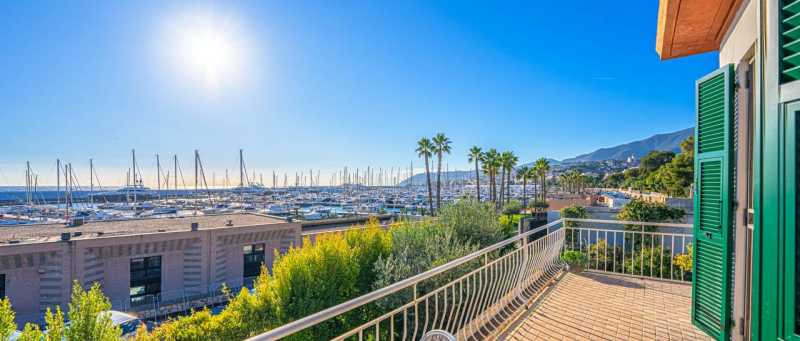 Villa élégante en front de mer à Sanremo à louer