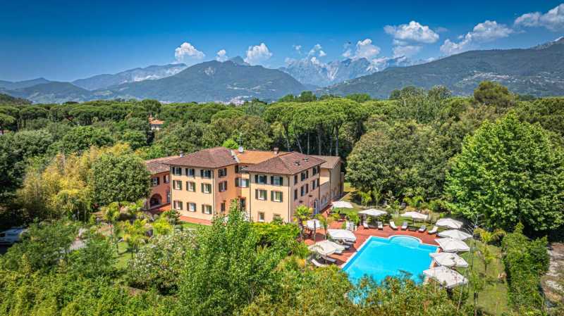 Magnifique hôtel-villa à vendre sur la côte toscane