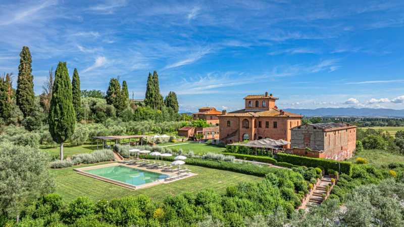 Domaine historique avec piscine à vendre près de Sienne