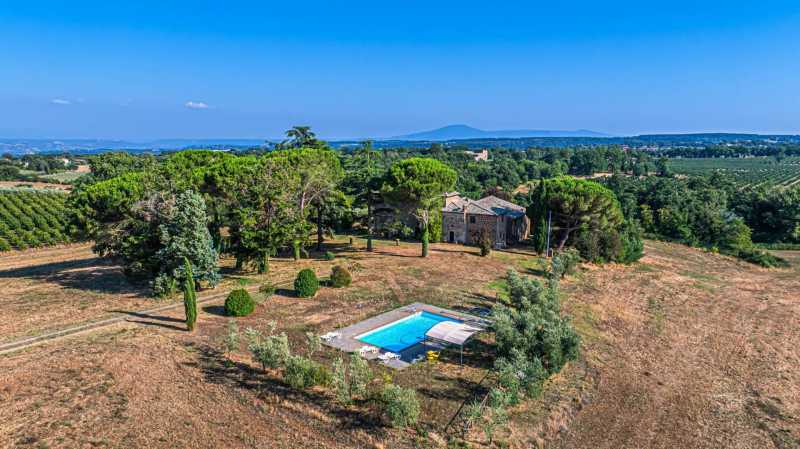 Propriété unique à vendre entre Bolsena et Orvieto