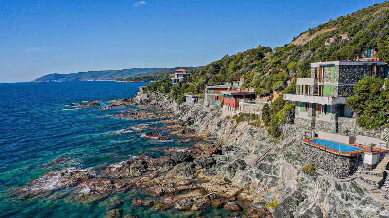 Maison prestigieuse avec piscine sur la côte de Castiglioncello à vendre