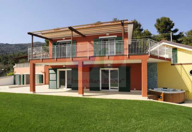 La maison près de la mer en Ligurie, Italie, à Alassio.