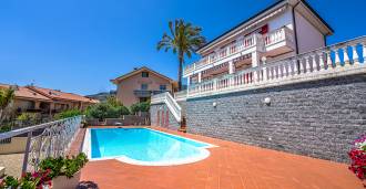 Villa avec vue sur la mer à Sanremo