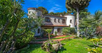 Une maison est en vente à Bordighera.