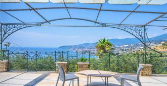 Villa avec vue sur la mer à Sanremo