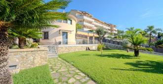 Sanremo : maison avec piscine