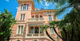 Villa de luxe de classe premium dans la région de Ligurie.