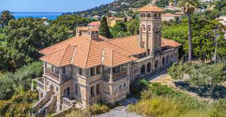 Villa anglaise de luxe près de Monaco.