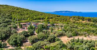 Villa Joe Pomodoro avec vue sur la mer à Monte Argentario