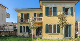 Villa élégante à Lido di Camaiore