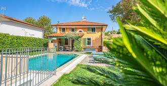 Villa à louer près de la mer à Marina di Pietrasanta