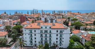 Appartement trois pièces à Bordighera à louer